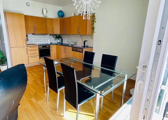 Spacious Modern *