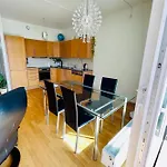 Spacious Modern *
