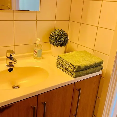 Spacious Modern *