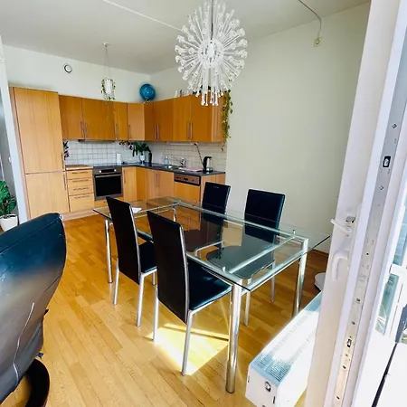 Spacious Modern *